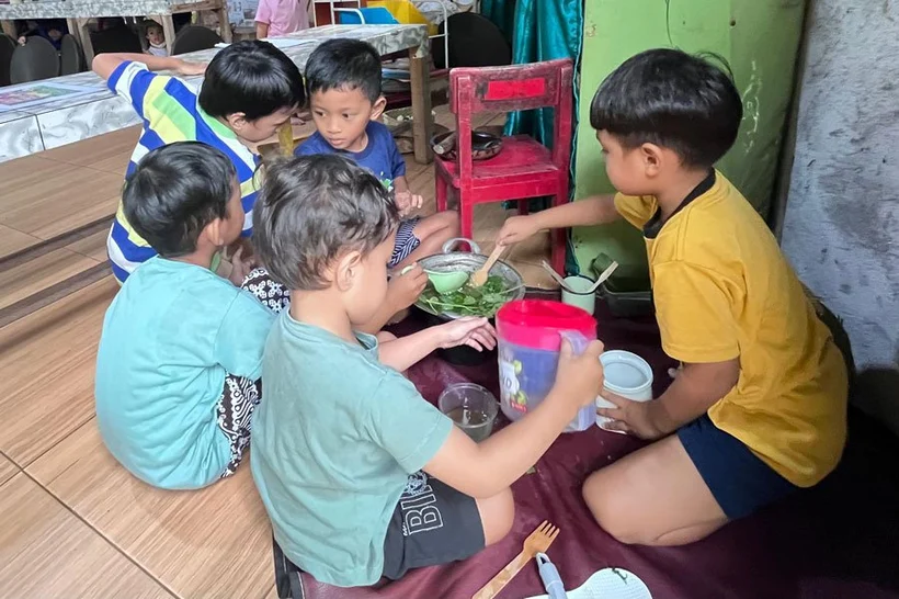 The other child played the role of a food seller