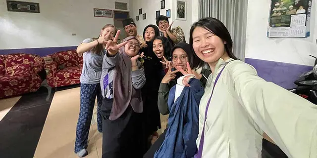 Gathering and Visiting for Friendship