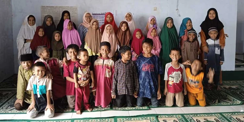 Pitcure together in Donggo Kalla Village - Photo taken by Jumadil Aziz