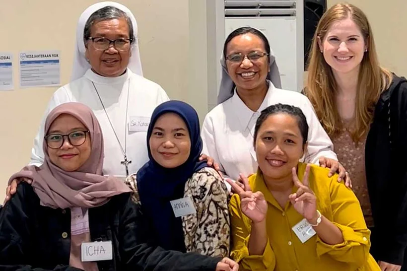 With some of my friends during the trainning of Assessesment of Survivor Outcomes