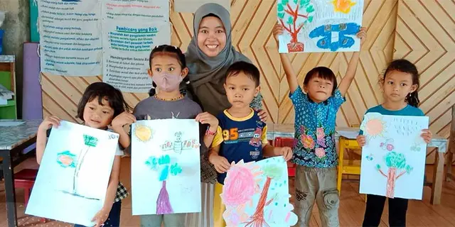 Dhea Intan Puspita Sari, Indonesia
