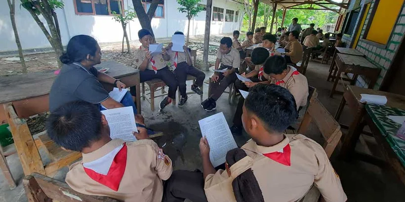 Facilitating PoG at Batangan School, Pati