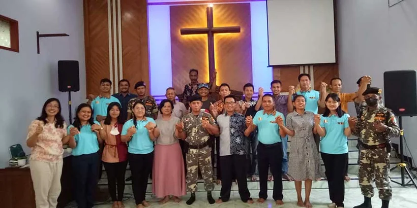 PoG Interfaith GITJ Jembulwunut, September 14,2022.Front left: Nanik,Sukesih,Hana,Jumiah,Rusmini,Amar,Setyawan,Suripto,Ngatini,Ngapini,Muslih. back from left: Nono,Wiwit,Habib,Puryahman,Sukardi,Petrus,Eko,Jimi,Chandrasta,Harsono,Adi,Windarso. Photo: Sri Rahayu Yuniati