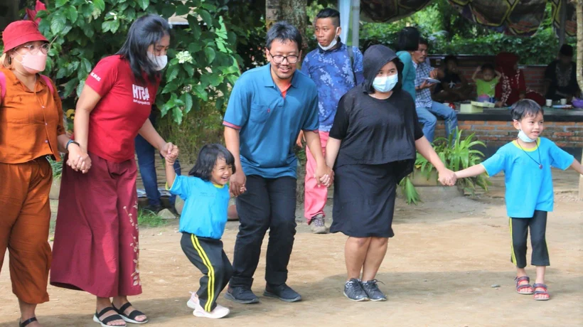 Saya Ingin Mendengar Dari Anda: Sebuah Respons Kreatif terhadap Konflik di Joglo Preschool