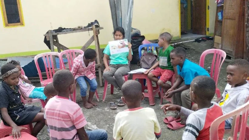 Read Aload _ My Friend, April1,2022 in Holei Roo Orphanage. Photo Sint