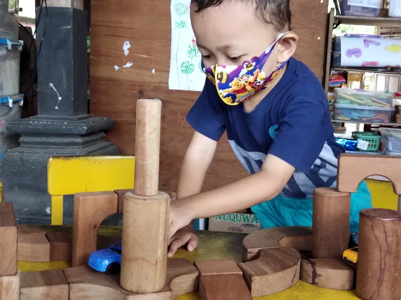 Unit Blocks: Play Equipment Produced by Peace Place