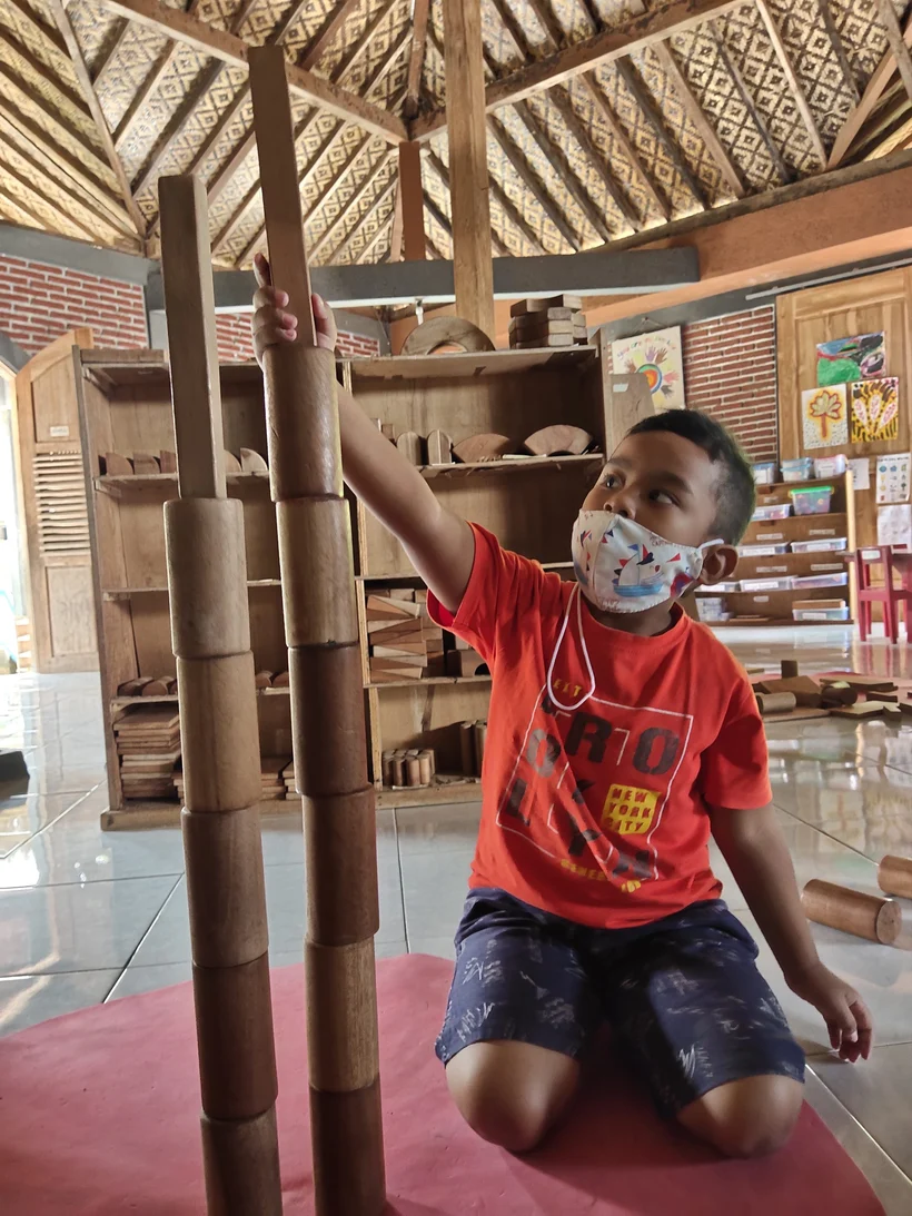 Unit Blocks: Play Equipment Produced by Peace Place