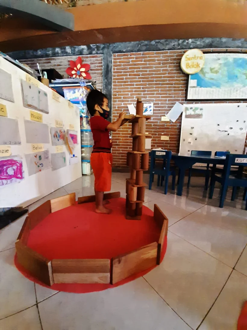 Unit Blocks: Play Equipment Produced by Peace Place
