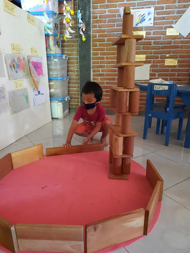 Unit Blocks: Play Equipment Produced by Peace Place
