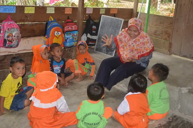 Mislan completed his Bachelor’s Degree in Early Childhood Education.