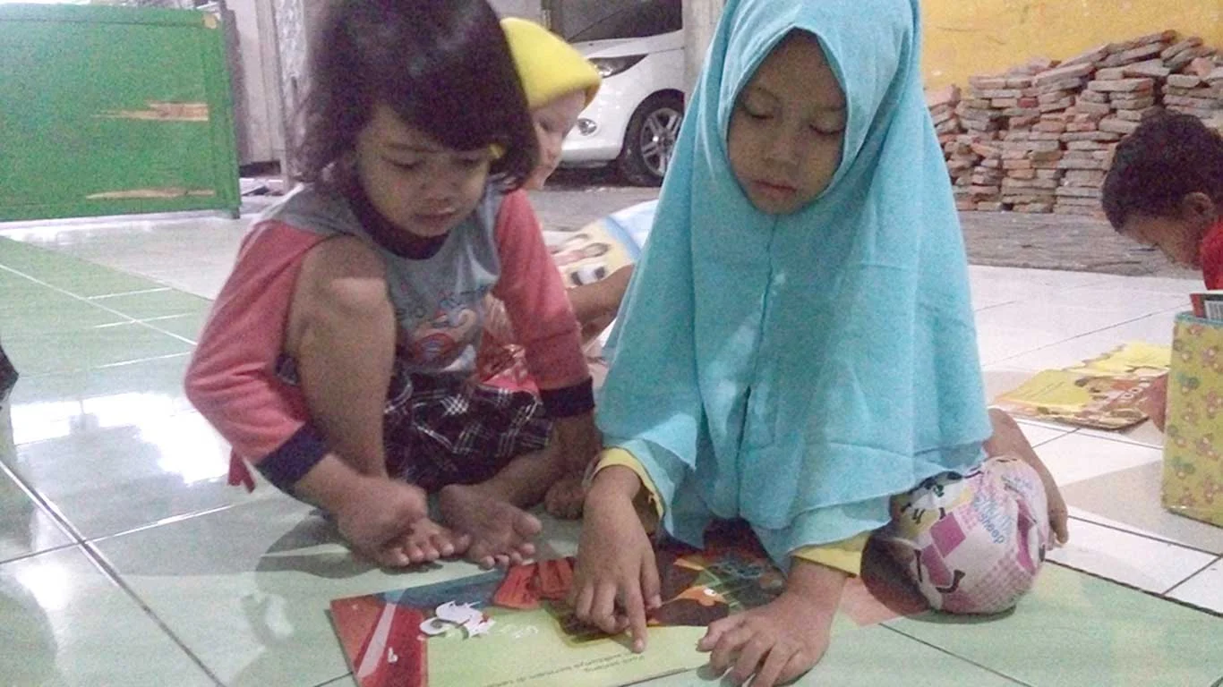 Greeting with Books